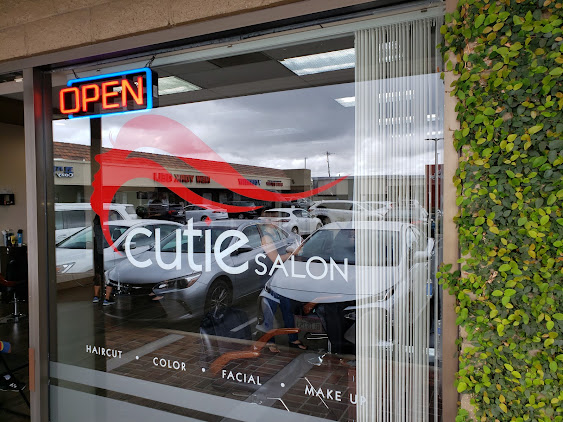 Photo Cutie Salon 6