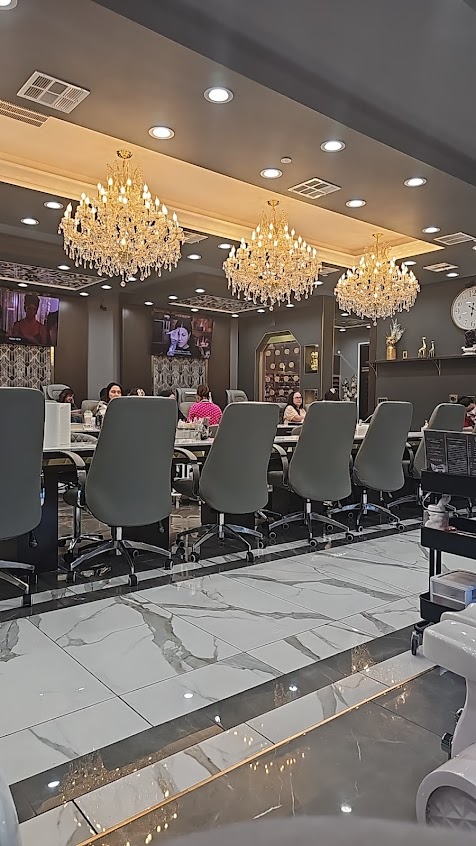 Photo Modern Nails 2 5