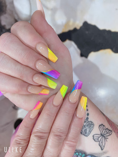 Photo Nails On Fleek 4