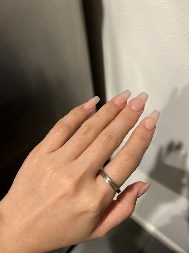 Photo Odd Nail Out 3